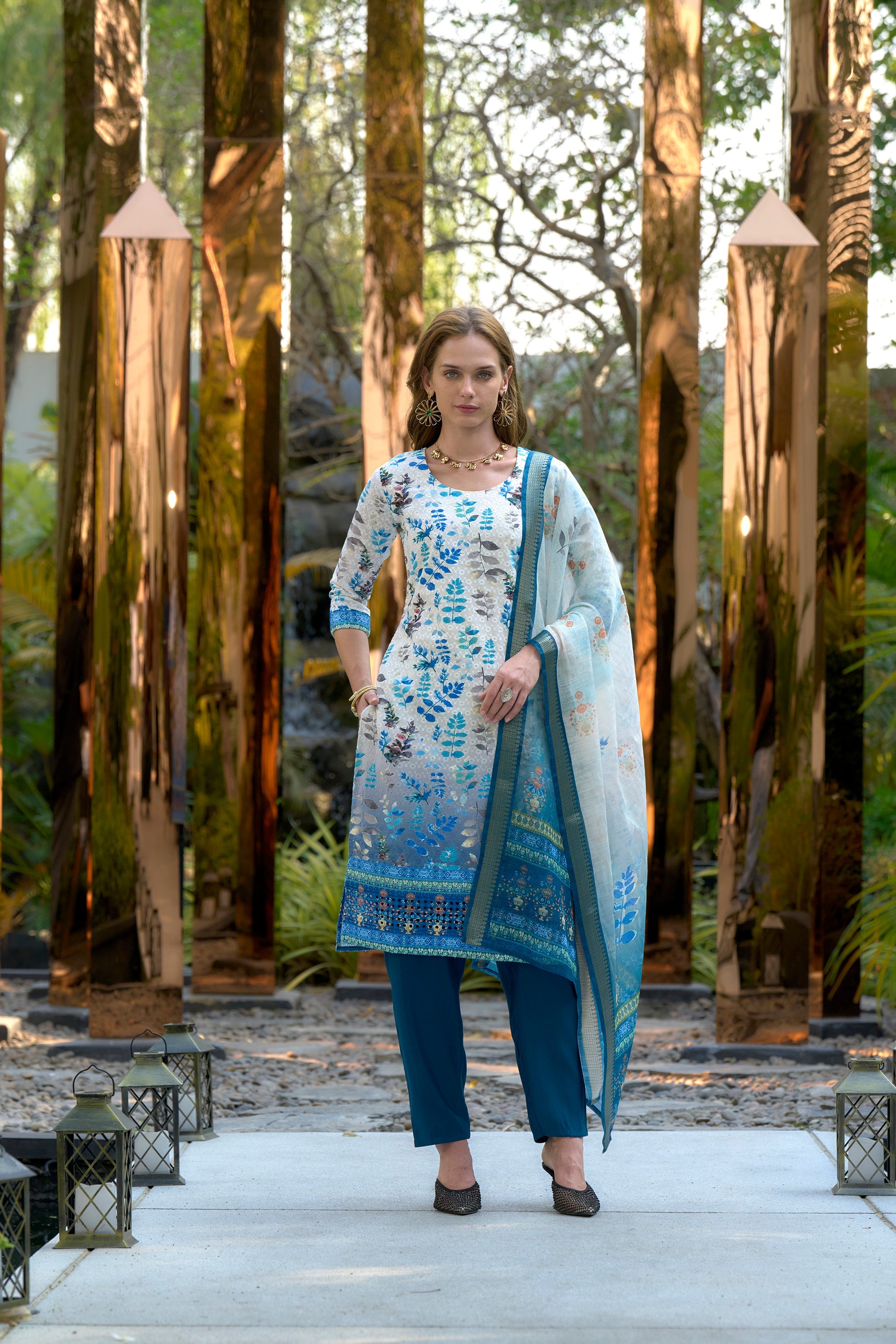 White Cotton Printed Kurti Set and Linen Dupatta with Teal Pocket Pant